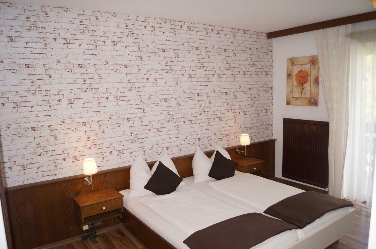 Pension Dobernig - Contactless Check In/Stay Klagenfurt am Woerthersee Exterior photo